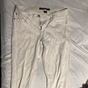 White skinny jeans. Size 12. They are the brand Joarache.